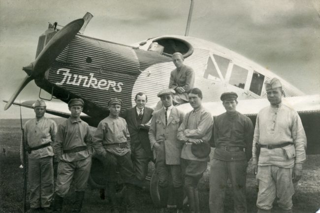Junkerspilot Franz Kneer mit seiner F 13 am 18. Juni 1923 in Charkow