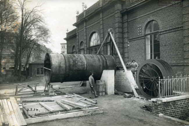 Bau des Windkanals in Aachen